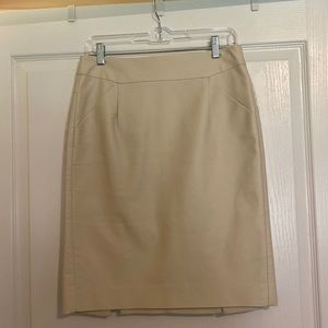 JCrew skirt. Size 4. Pockets in front, zipper in back